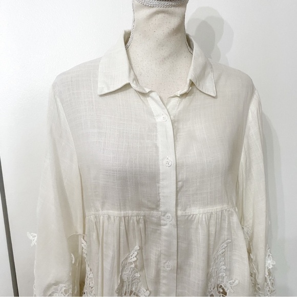 MIHO CREAM BUTTON FRONT EMBROIDERED PUFFY BOHEMIAN TUNIC BLOUSE - Picture 4 of 12